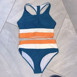 BRAND NEW NEVER WORN Size Small Women’s Swimsuit